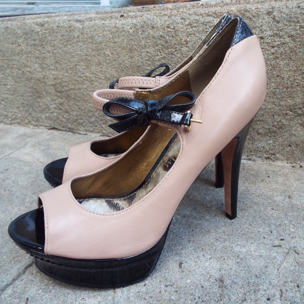 Sam Edelman Black & Beige Peep Toe Platform Pumps